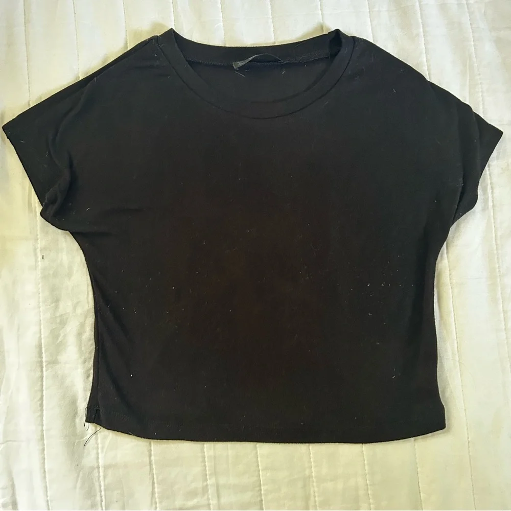 Shein Black Crop-top. - Picture 1 of 2